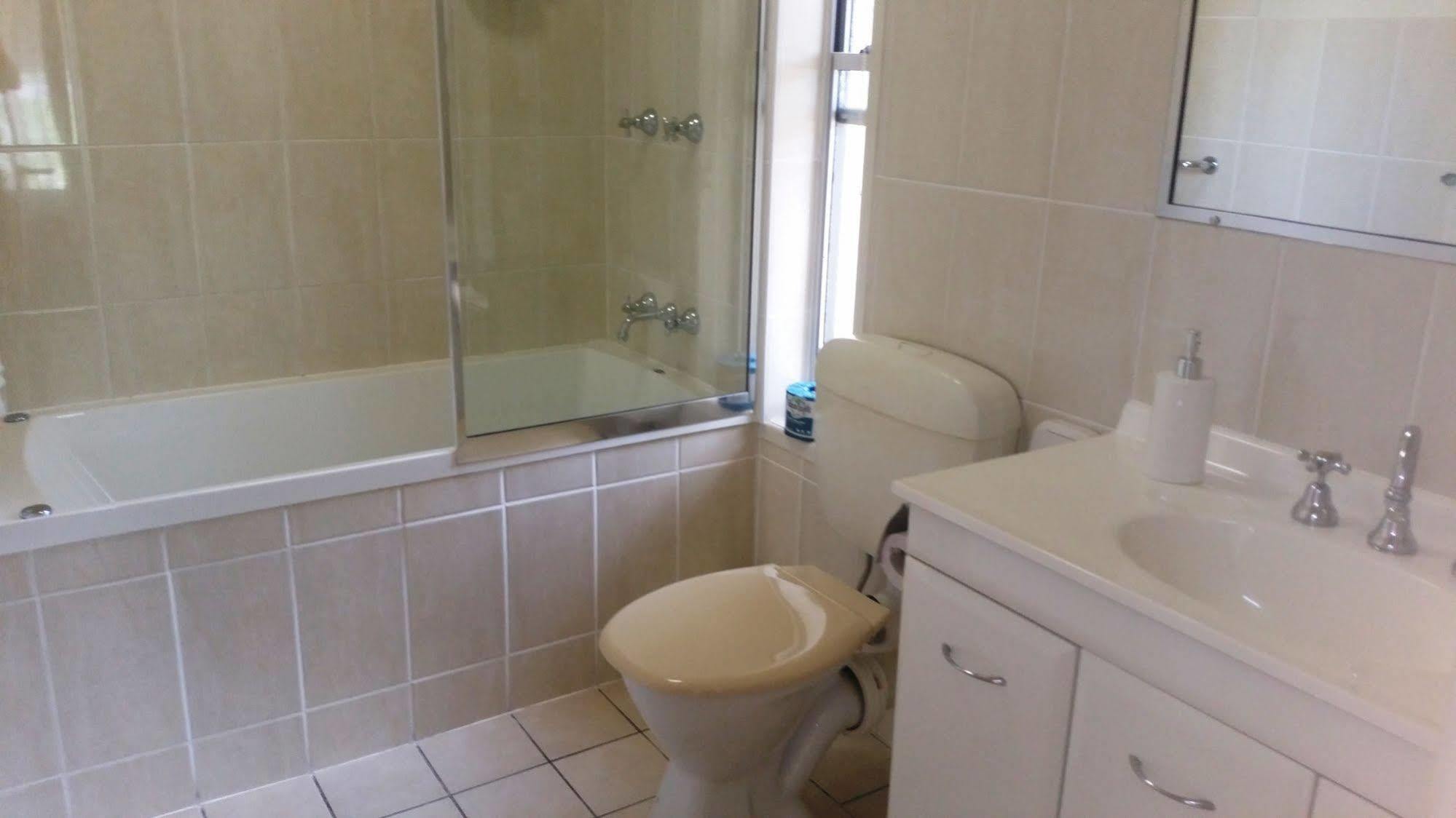 Bundaberg Coral Villa Motor Inn Εξωτερικό φωτογραφία