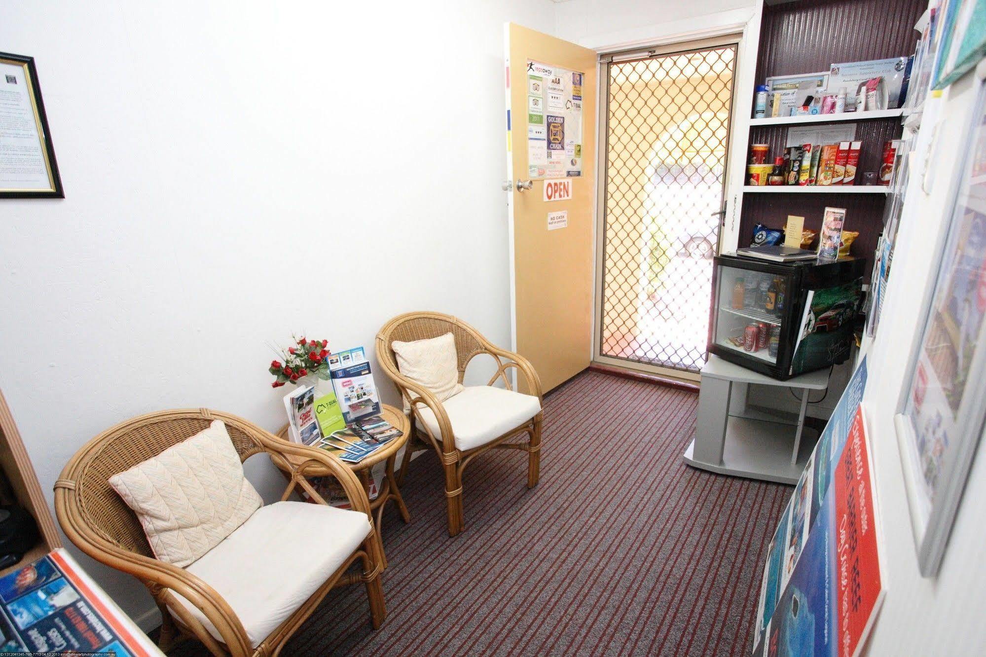 Bundaberg Coral Villa Motor Inn Εξωτερικό φωτογραφία